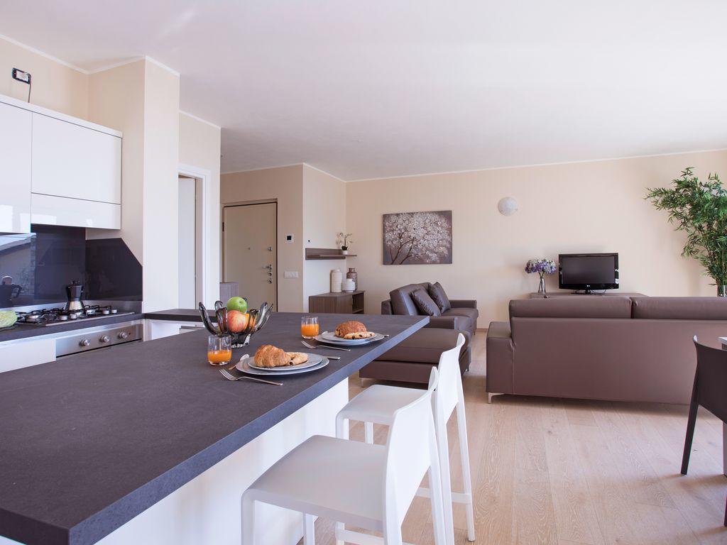 Ossuccio Grande C Home With Pool Sleeps 12 By Italian Apartments Como Ngoại thất bức ảnh
