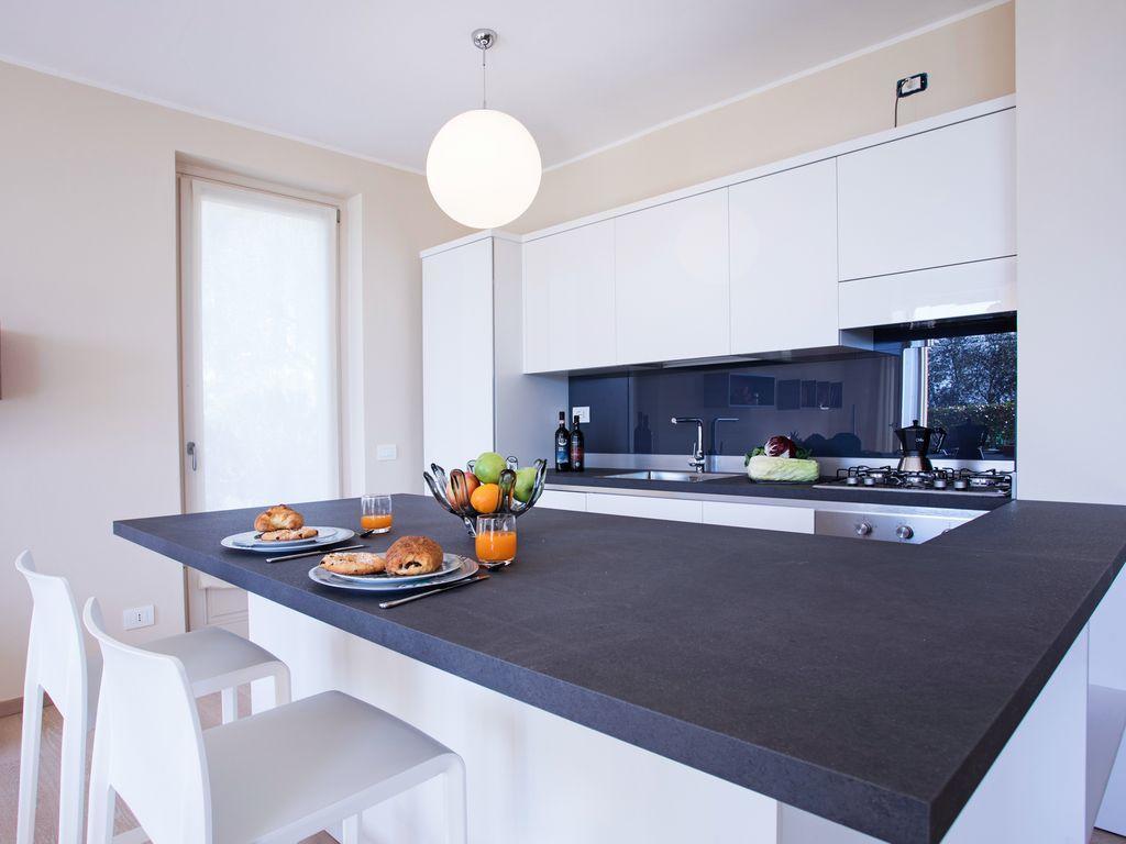 Ossuccio Grande C Home With Pool Sleeps 12 By Italian Apartments Como Ngoại thất bức ảnh