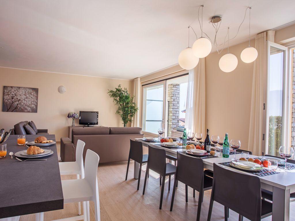 Ossuccio Grande C Home With Pool Sleeps 12 By Italian Apartments Como Ngoại thất bức ảnh