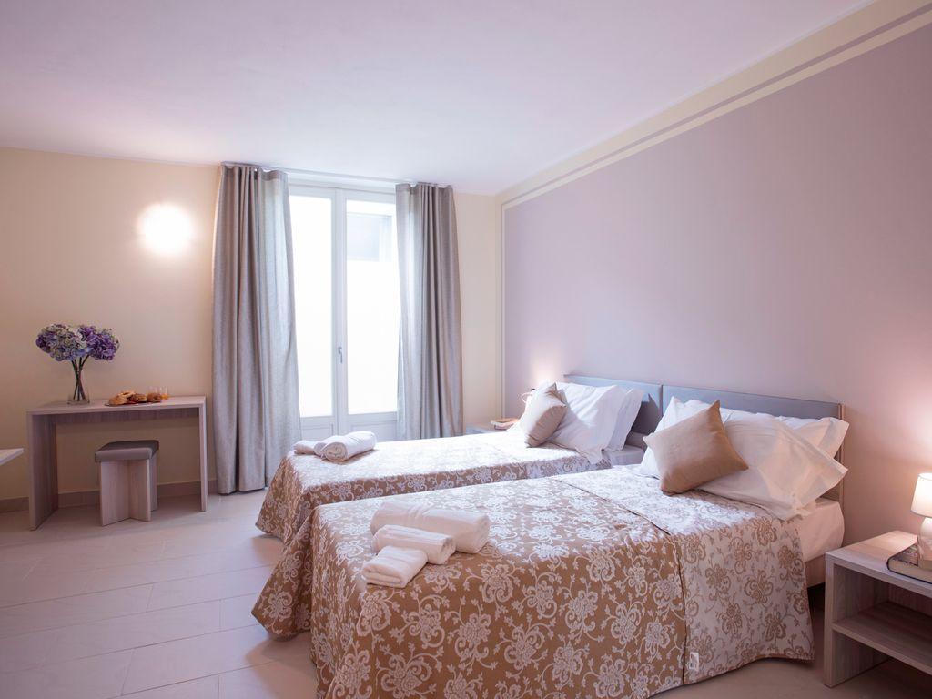 Ossuccio Grande C Home With Pool Sleeps 12 By Italian Apartments Como Ngoại thất bức ảnh