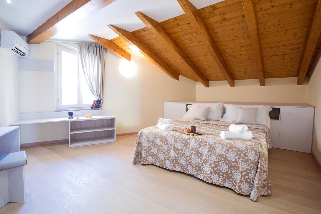 Ossuccio Grande C Home With Pool Sleeps 12 By Italian Apartments Como Ngoại thất bức ảnh